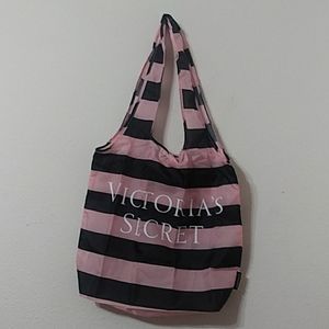VS packable tote